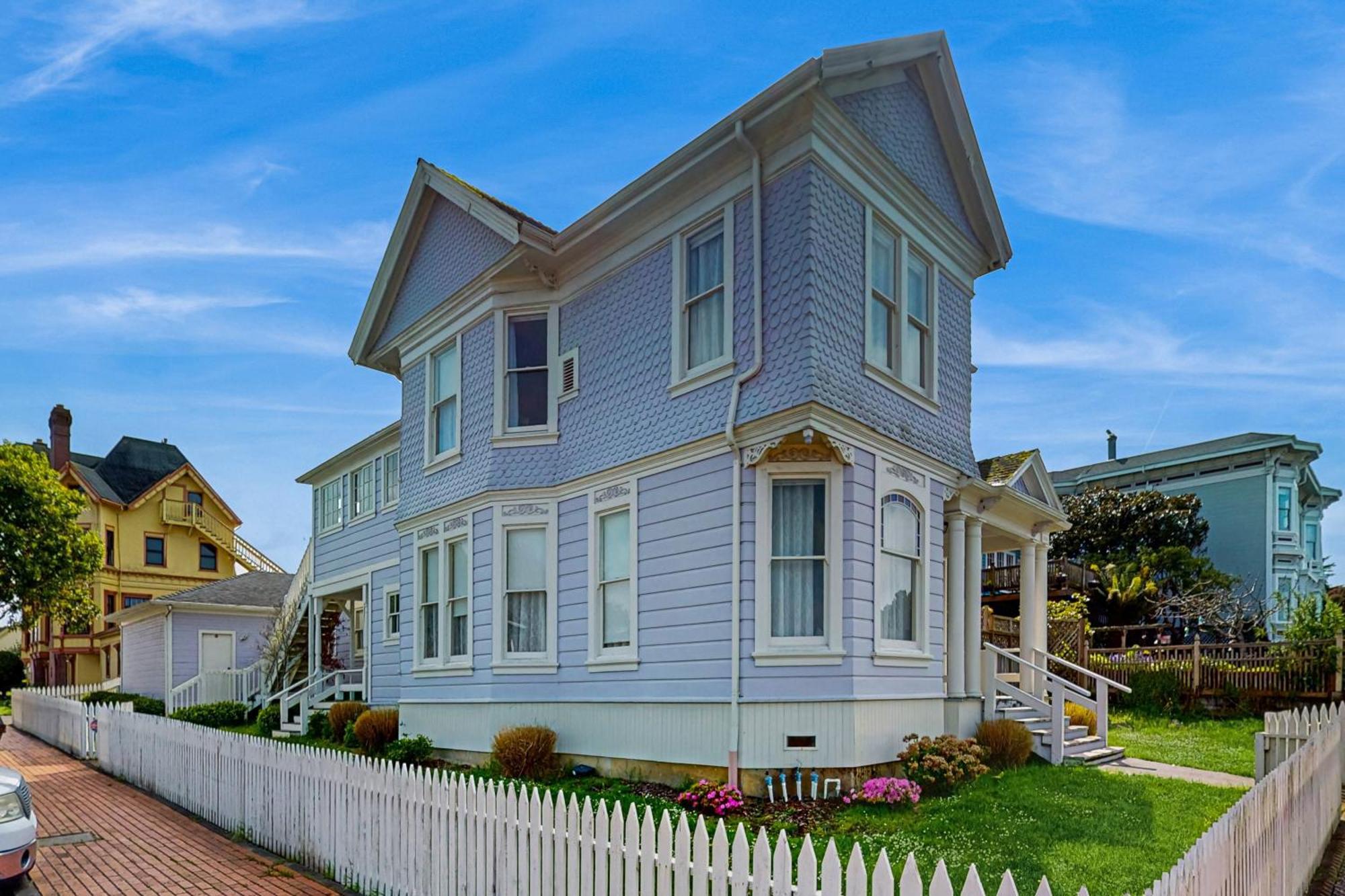 Lilac Victorian Downstairs 尤里卡 客房 照片
